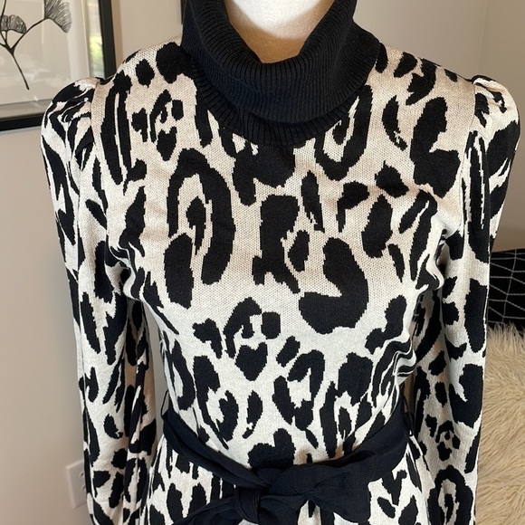 NWT Who What Wear leopard print sweater dress - Picture 2 of 8